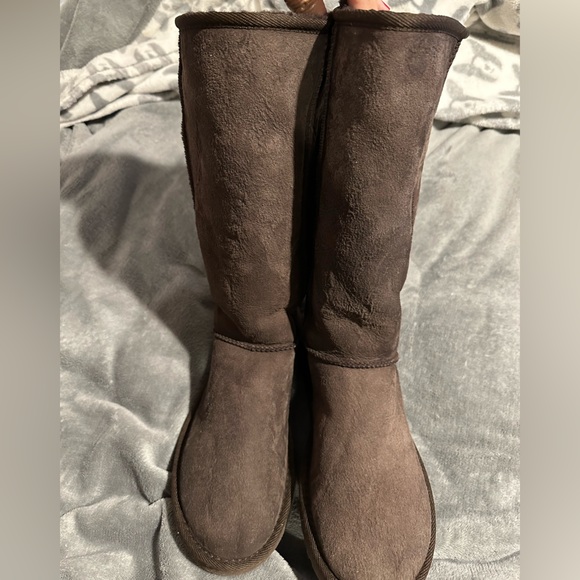 Women's Shoes UGG CLASSIC TALL II Sheepskin Boots, Brown 9 - Picture 4 of 8
